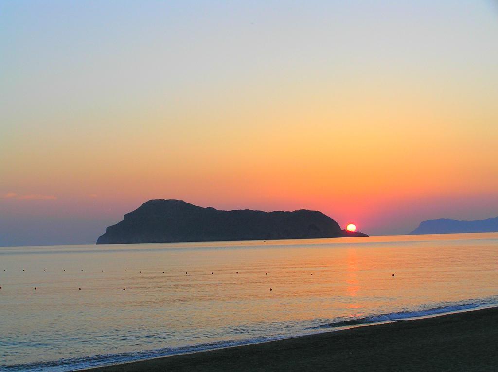 Katerina Seaside Studios Platanias  Bagian luar foto